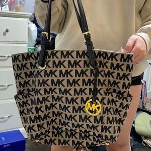 Michael Kohrs pocket book